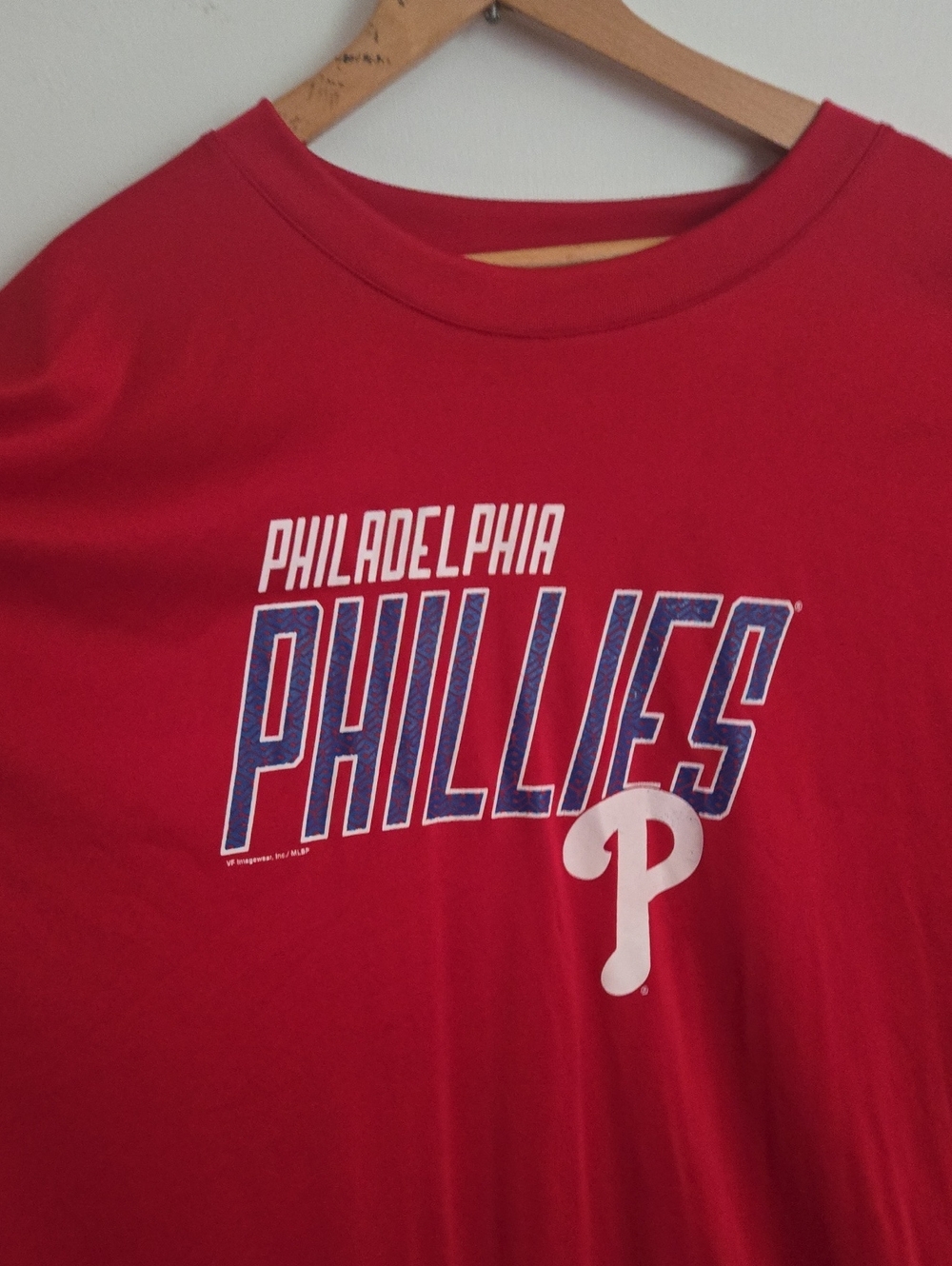 Red Phillies MLB Logo Tech TShirt